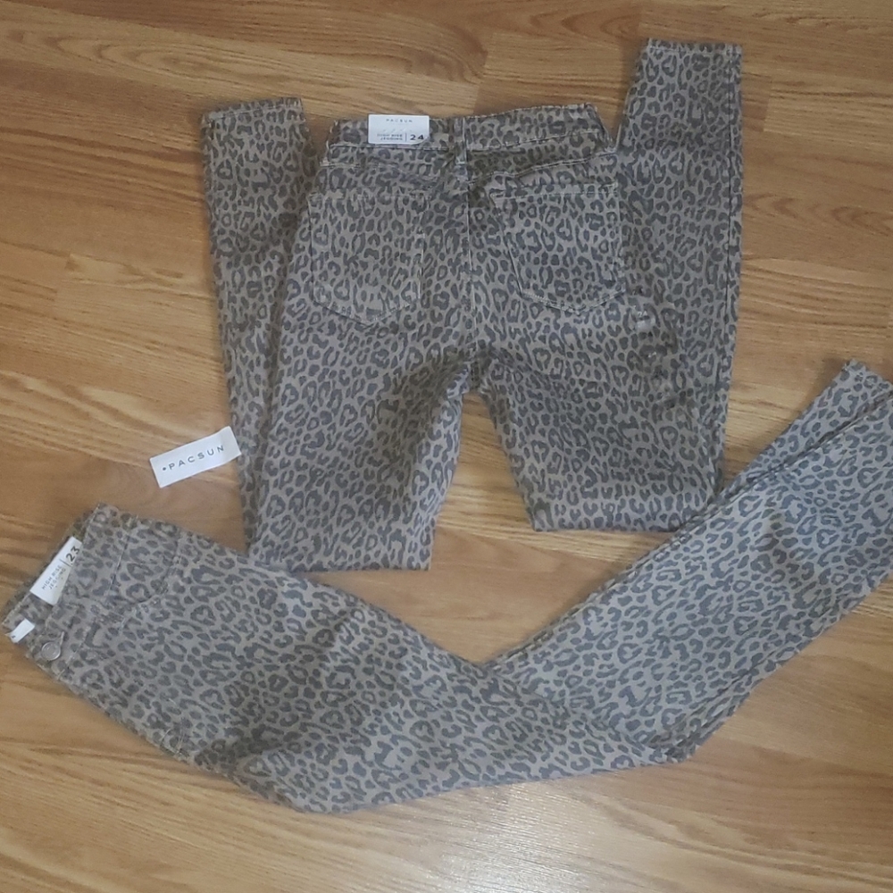 NEW LEOPARD PACSUN HIGH RISE JEGGINGS 23, 24 - Picture 1 of 8